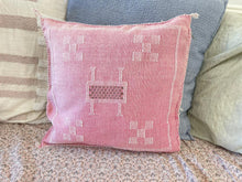 Load image into Gallery viewer, Square Cactus Silk - Pink
