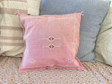 Load image into Gallery viewer, Square Cactus Silk - Pink
