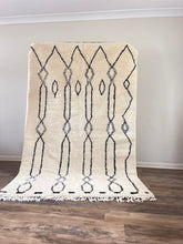 Load image into Gallery viewer, Beni Ourain - 255cm x 155cm - Moroccan rug
