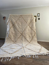 Load image into Gallery viewer, Zanafi beige and white - 3m x 2m
