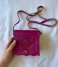 Load image into Gallery viewer, pink leather shoulder bag
