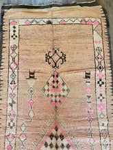 Load image into Gallery viewer, Vintage Kilim - Bonville - vintage rugs

