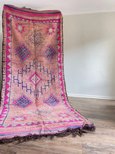 Load image into Gallery viewer, Vintage Boujaad rug 340 x 140 Ait berber
