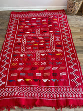 Load image into Gallery viewer, Kilim Rug - Red - 245cm x 140cm
