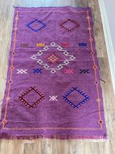 Load image into Gallery viewer, wool rug - 150 by 100 cm
